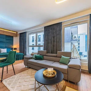 Glow Apartments, Letnica - Przystan Siodme Niebo Apartament